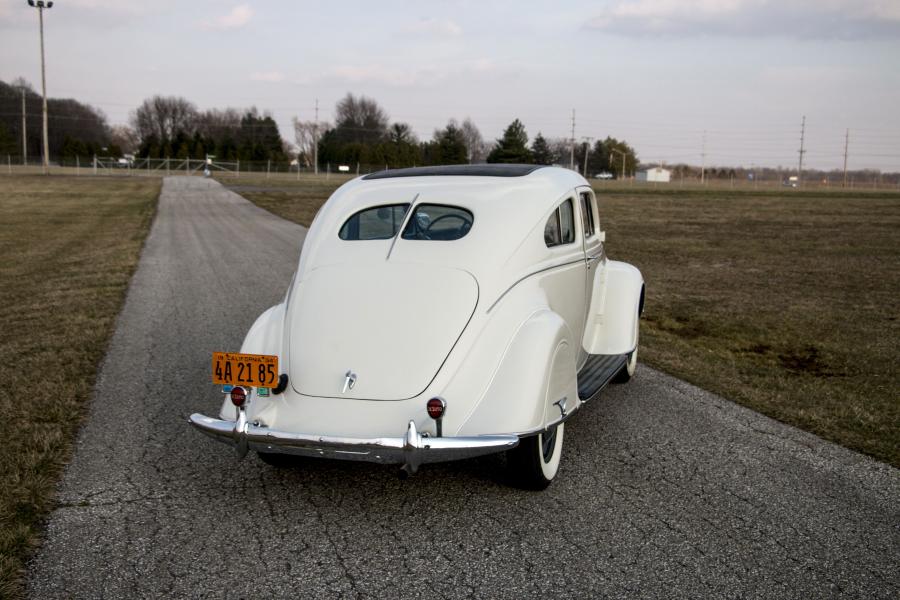  DeSoto Airflow Coupe (SE) 1934 года  (фото 2 из 42)
